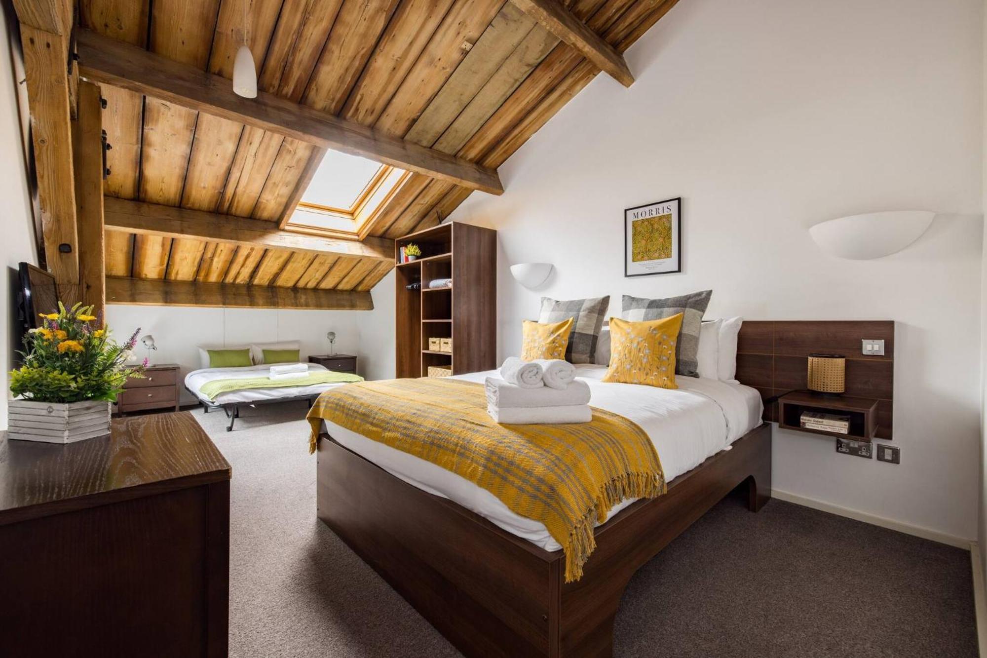 לונדון Wild Roses Serviced Apartments - Excel Warehouse 2 מראה חיצוני תמונה
